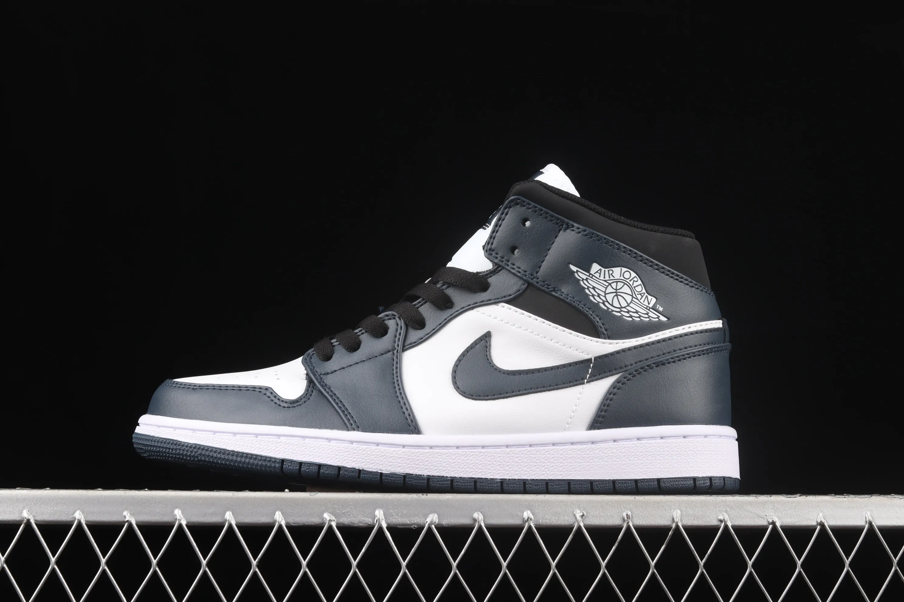 All categories Air Jordan Jordan series basketball shoes Air Jordan 1 Mid Different versions Air Jordan 1 Mid "Dark Teal" AJ1 Qiao 1 Qinglan China basketball shoes 554724-411